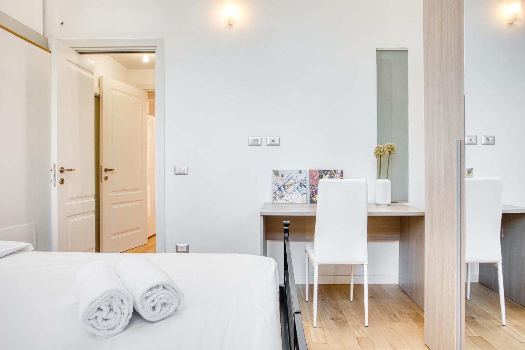 Walk To Navigli - Via Gola - 2 Bedrooms Apt Milan Exterior photo